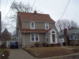 72 Concord Ave, Cranston, RI 02910
