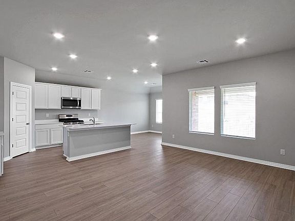 5th image of 760 Park Pl