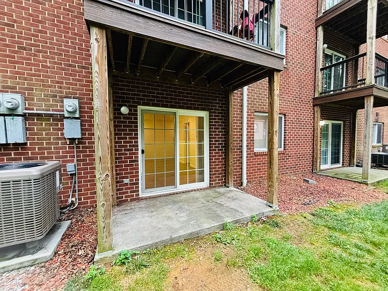 927AB - 410 Houston St. - DM — Photo 69