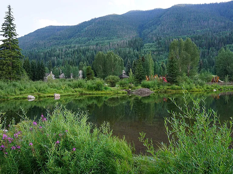 Bighorn park - 100 yards away from the condo.