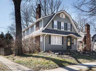 44 Fairwood Blvd, Pleasant Ridge, MI 48069