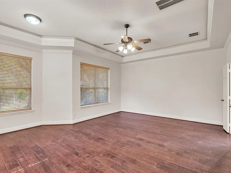 5303 Riverstone Crossing Dr — Photo 16
