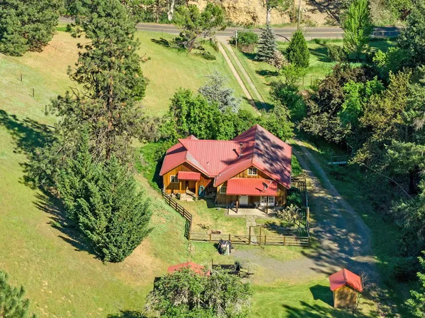 7484 Sterling Creek Rd, Jacksonville, OR 97530