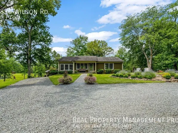 5830 Wilson Rd, Marshall, VA 20115
