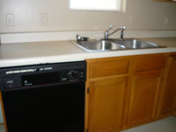 5th image of 723 Jilane Dr