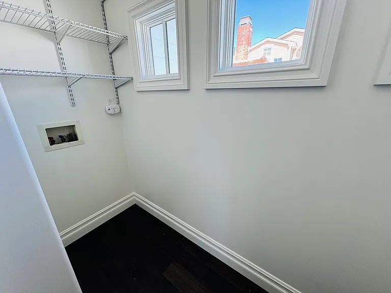 200 Sapphire Ave #200 — Photo 41