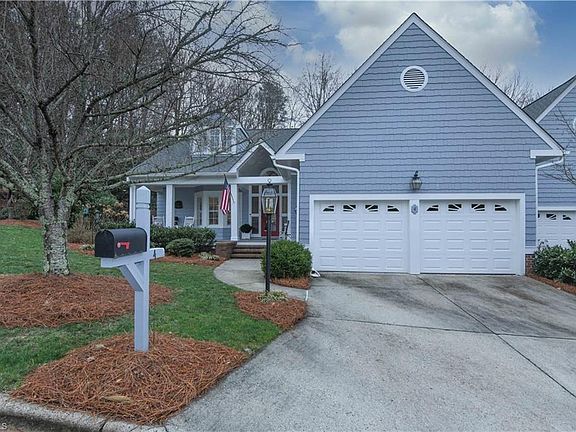 2nd image of 4 Sommerton Ct