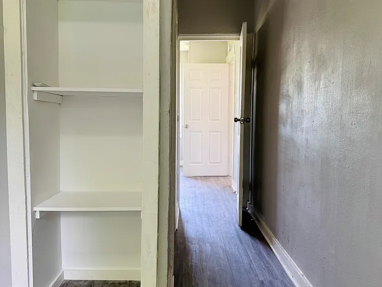 1501 Nashby St — Photo 12