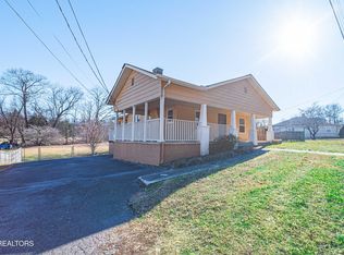 2222 Woodrow Dr, Knoxville, TN 37918