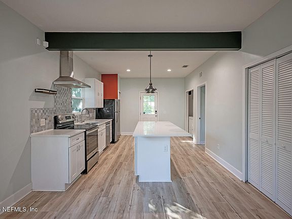 5th image of 2818 WHITE Avenue