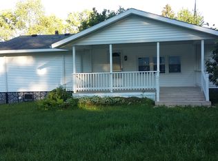 2962 N Old Squaw Rd, White Cloud, MI 49349