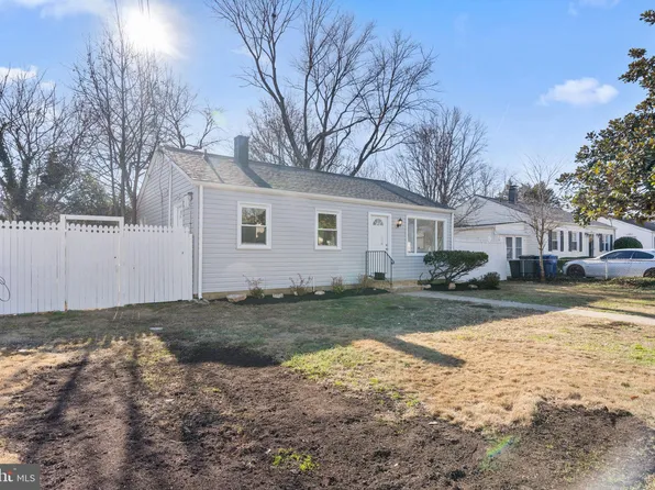 3307 Campbell Dr, Alexandria, VA 22303