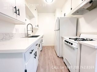 3017 W 2nd St APT 10, Los Angeles, CA 90057