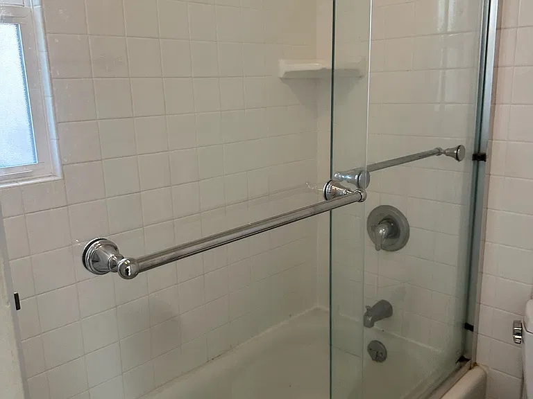 16 Thomas Ct #16 — Photo 10