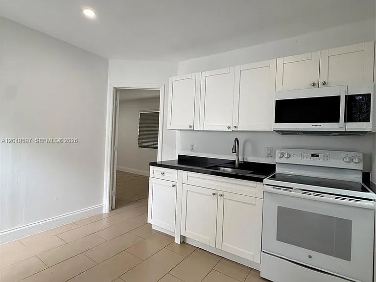 6723 NE Miami Pl #3 — Photo 13