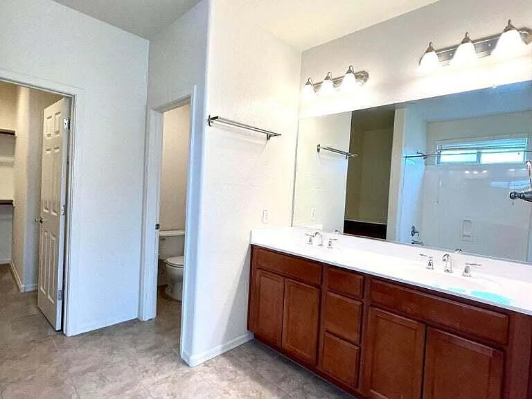 3836 E Stiles Ln — Photo 7