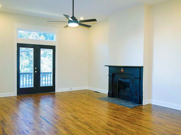 5th image of 646 W 11th St