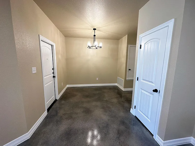 1111 Antelope Trl #B — Photo 2