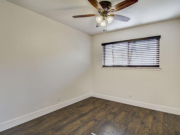 5th image of 4704 Oakhollow Dr