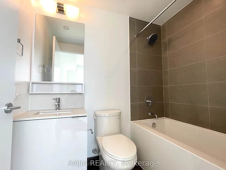 950 Portage Pkwy #5706 — Photo 11
