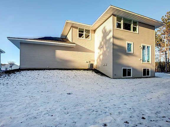 3rd image of 1205 Red Pine Ln