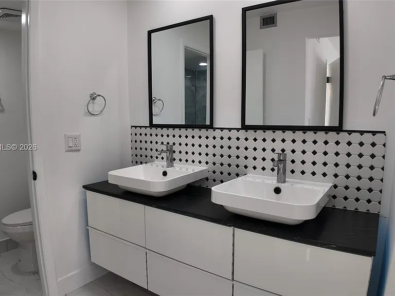 2801 SW 87th Ave #1009 — Photo 17