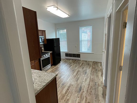 3rd image of 170 4th St Floor 2