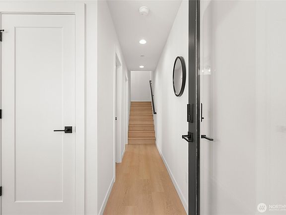 5th image of 953 N 35th Street
