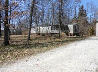 601 Elm Tree Rd, Troy, MO 63379
