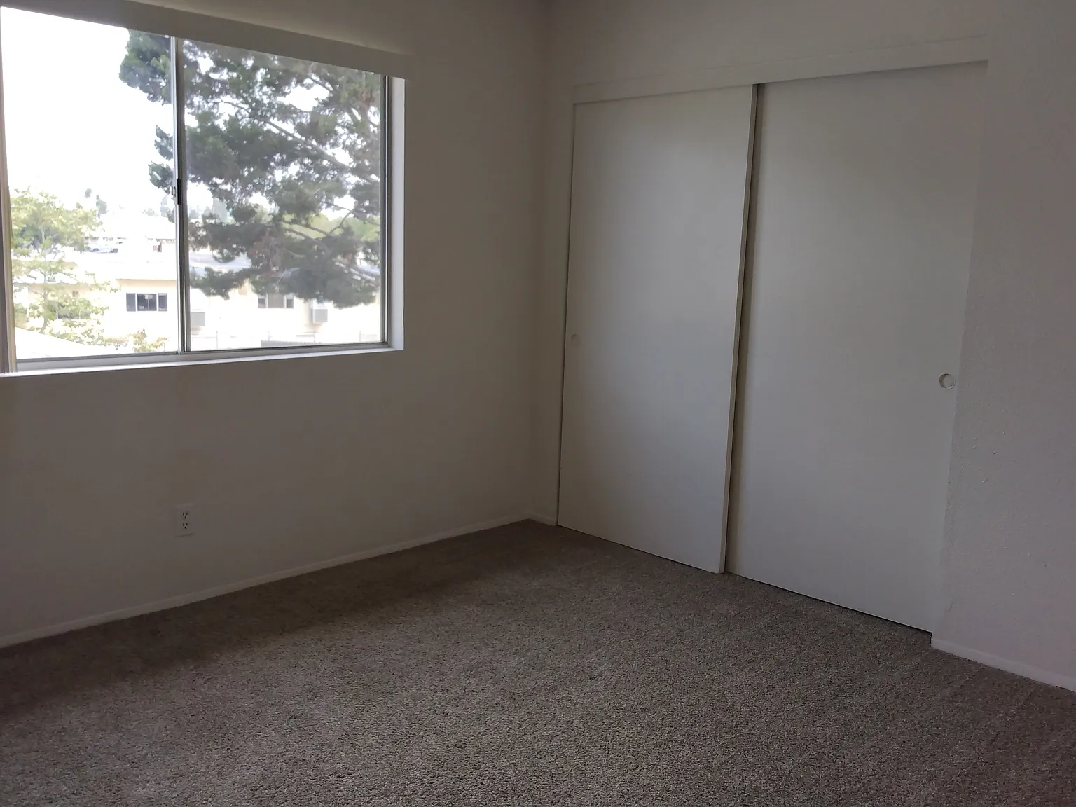 Fourth Ave Villas — Photo 3