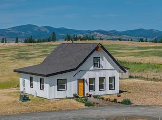 1001 Laura Ln, Princeton, ID 83857