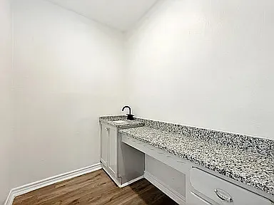 116 Vandenburg Dr — Photo 14