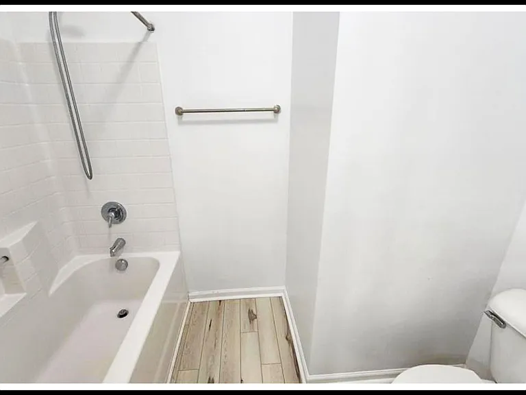 4405 Turnworth Arch — Photo 9