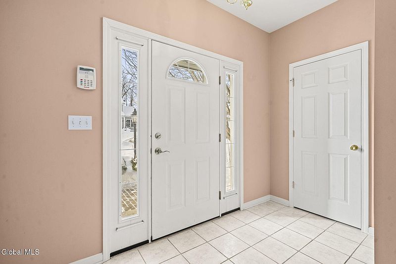 3rd image of 47 Oakmont Street