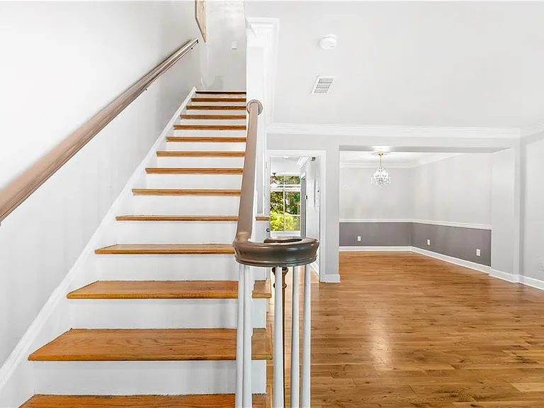 46 Mount Vernon Cir — Photo 16
