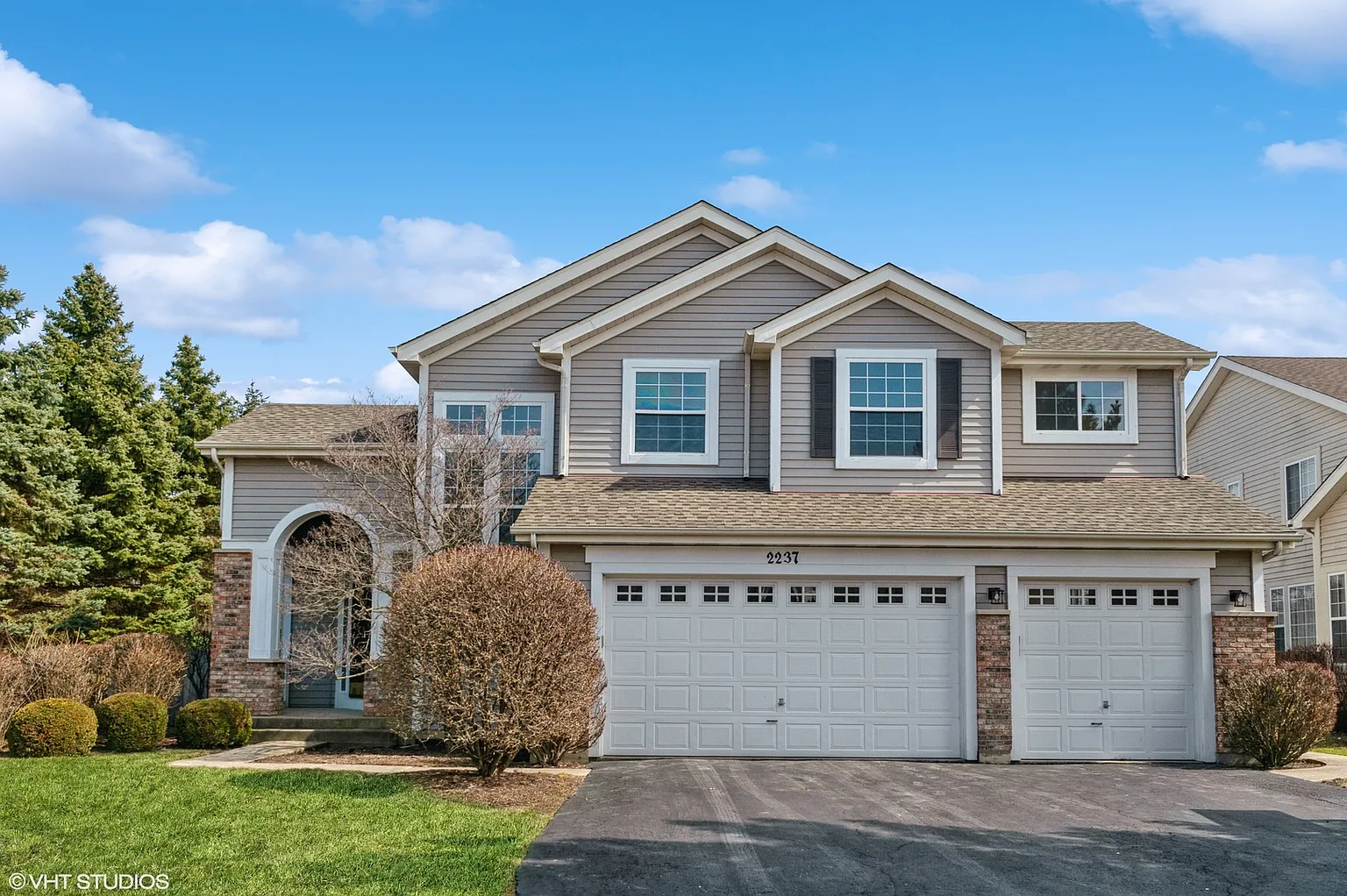 2237 Apple Hill Ln photo 1