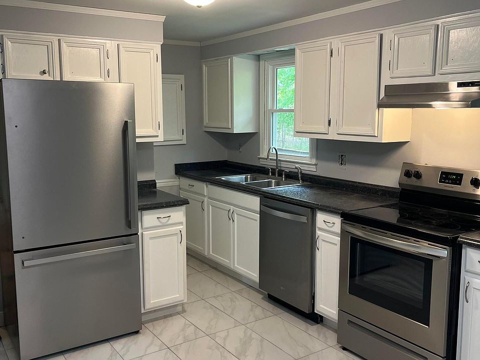 2nd image of 4729 Blenheim Rd
