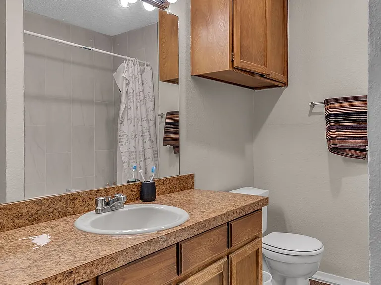 3808-3814 Coates Cir — Photo 18