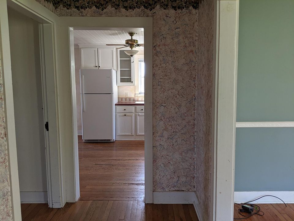 Hall into kitchen