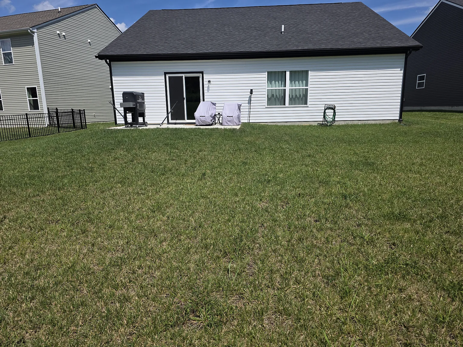 3 bed, 1628 sqft, $2,255 — Photo 3
