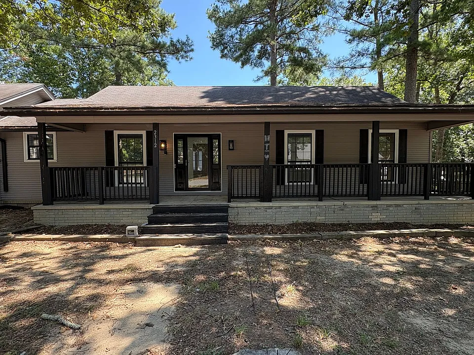 2312 Coraltree Dr