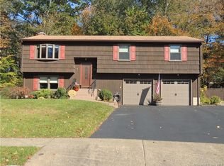 4 Timber Trl, Milford, CT 06460