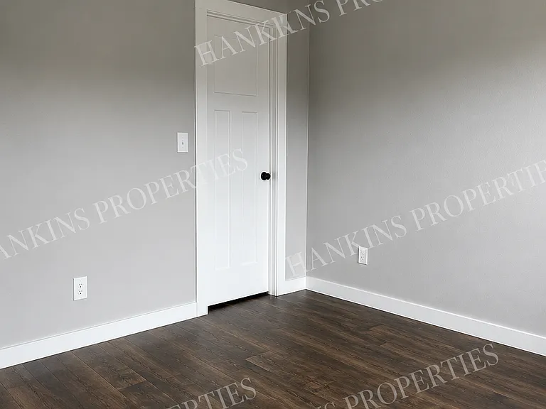 42 Hickory Hill Ln — Photo 8