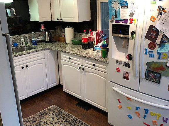 4th image of 3335 Cardiff Ave