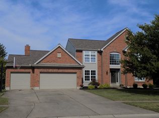 8653 Charleston Woods Dr, Mason, OH 45040