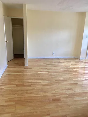 Rented by New York Residence | media 28