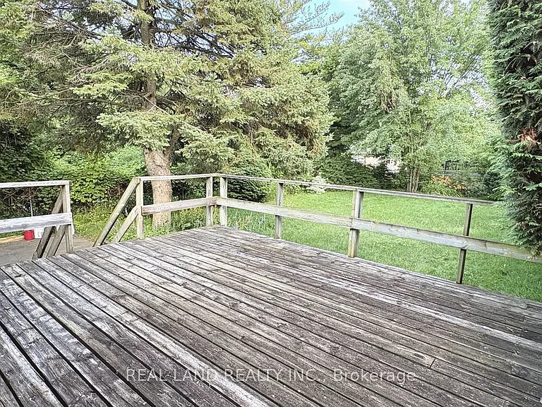 53 Lloydminster Cres — Photo 21