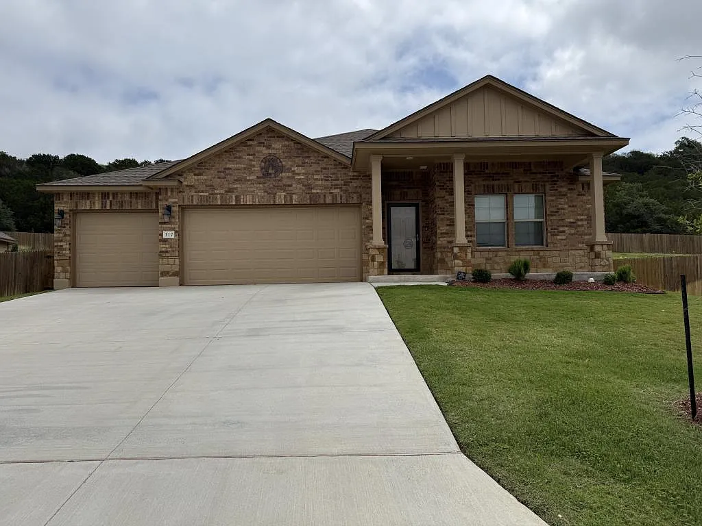117 Minnie J Lp — Photo 1
