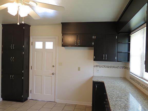 Kitchen 1
Bring your own Fridge