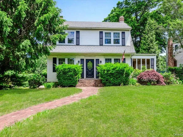 36 Seaview Avenue, Northport, NY 11768